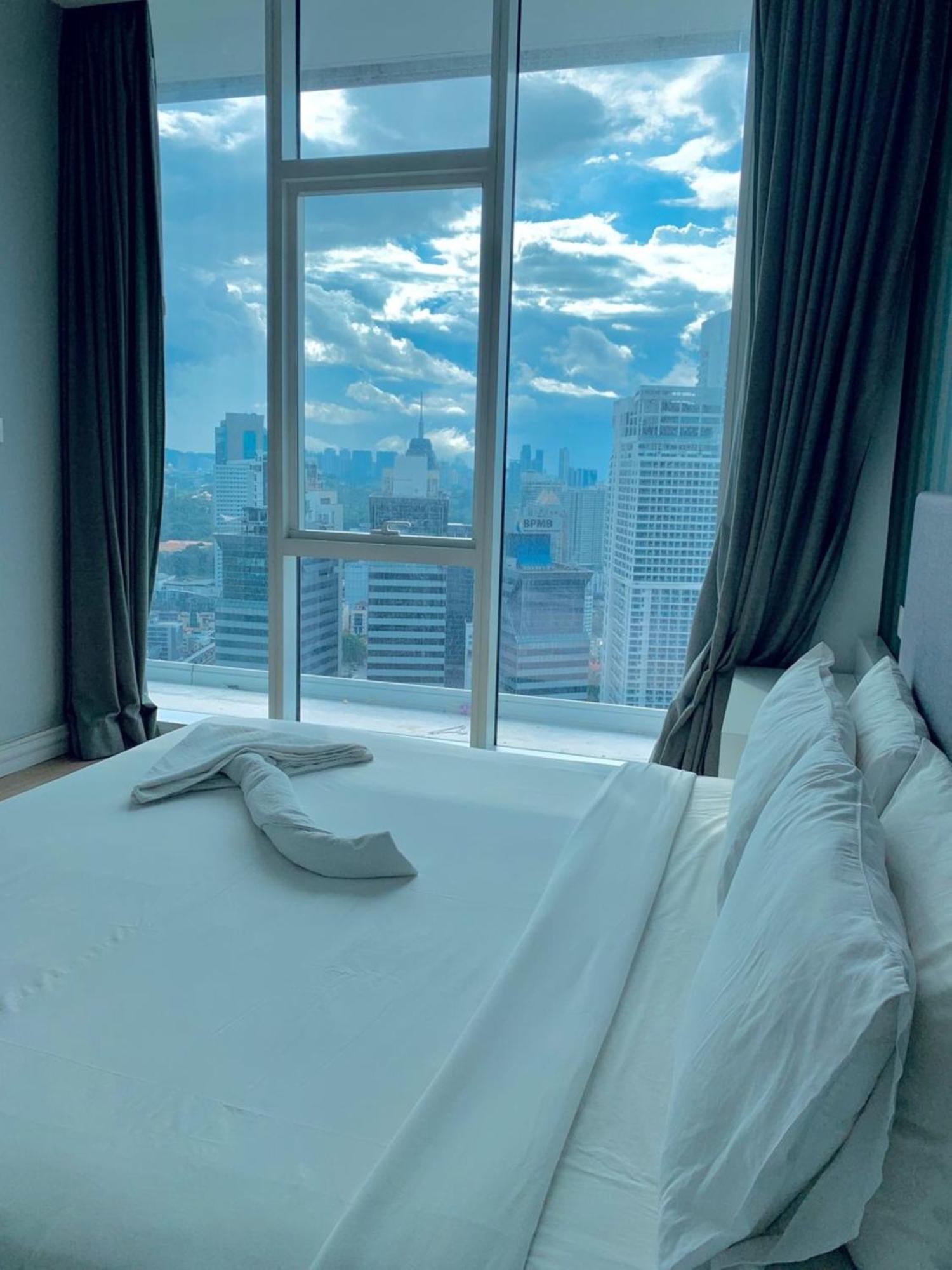 The Platinum Klcc By Arman *